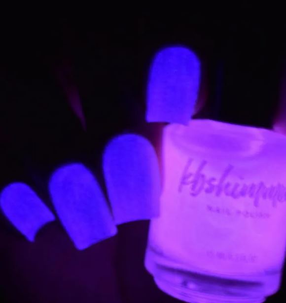 Artisan Glow In The Dark Polish