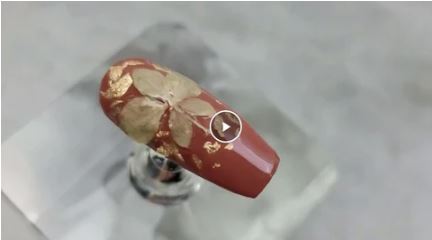 Dried Flower Nail