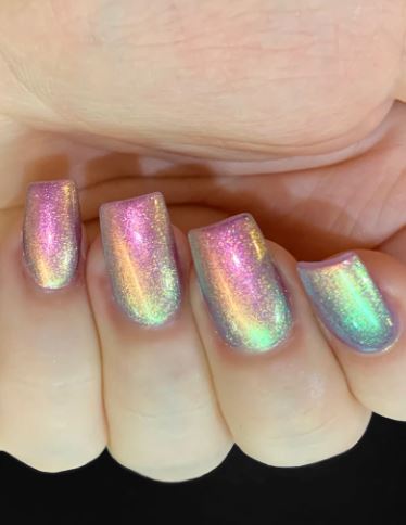 Glowy Summer Nails