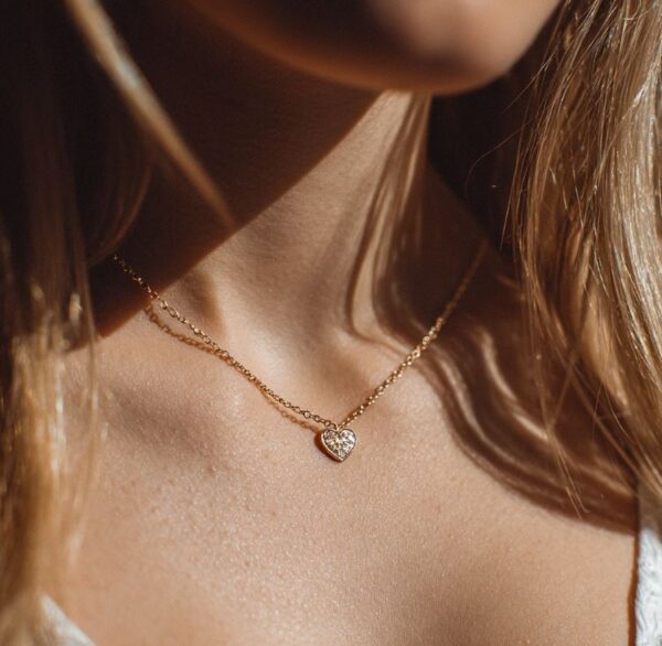 best dainty jewelry